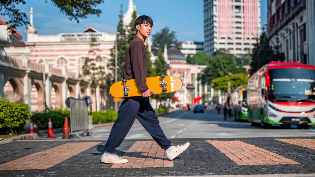 A Comprehensive Guide to Skateboarding for Beginners 9 Skateboard Carve Mastering the Art of Effortless Turns 35